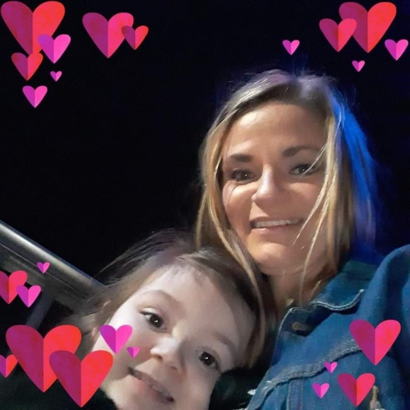 Meet your Posher, Terri - Picture 2 of 2